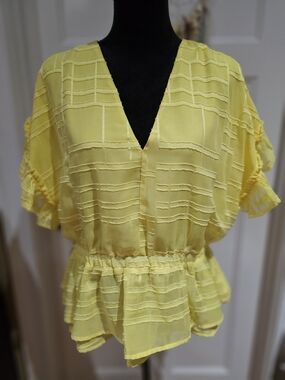 Adelyn Rae Lemon Yellow V-Neck Ruffled Peplum Blouse